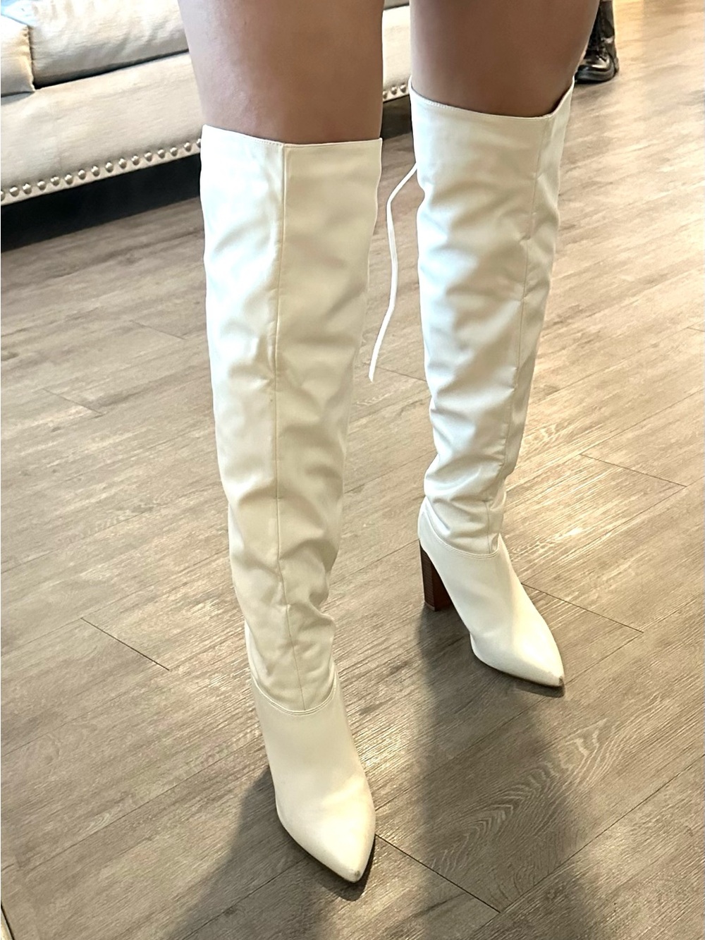 Women's White Knee-High Pointed Toe Block Heel Boots